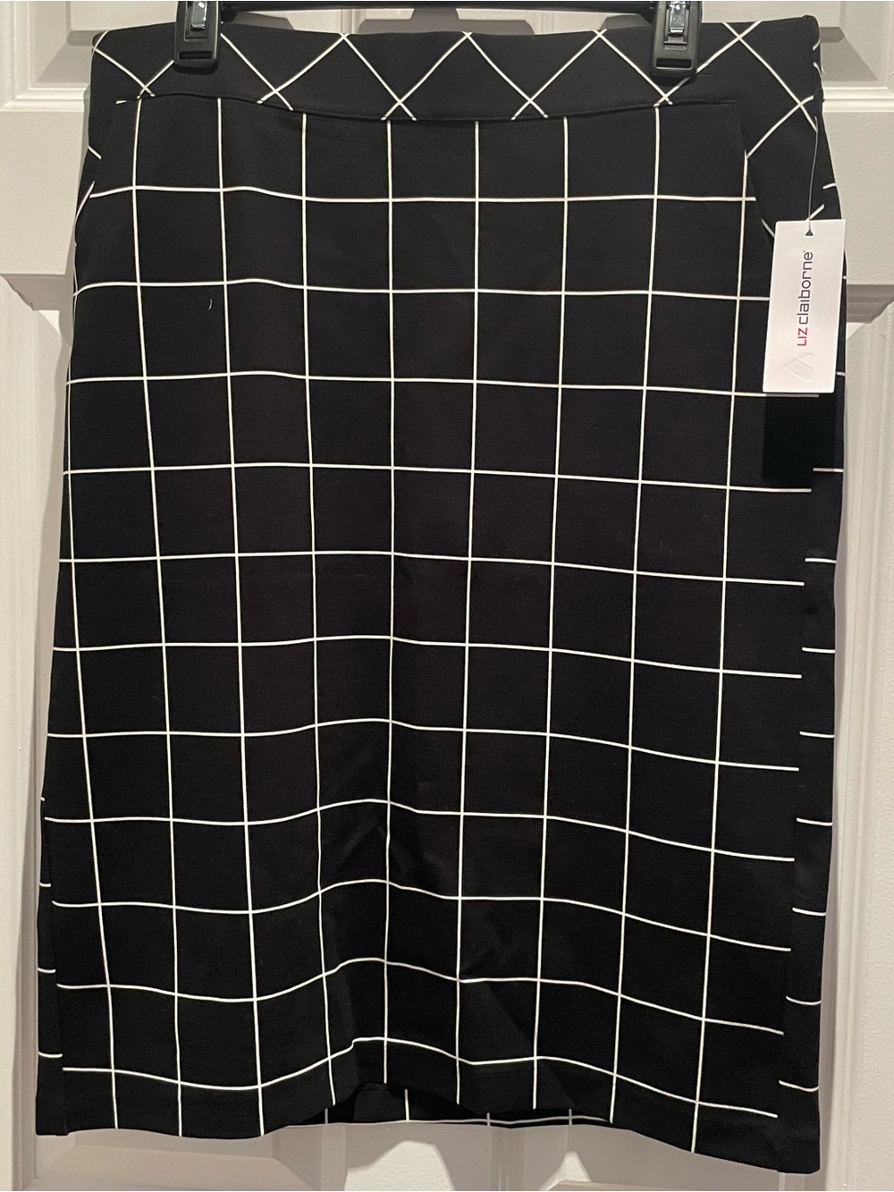 Liz Claiborne pull on stretch checkered midi pencil skirt size Medium